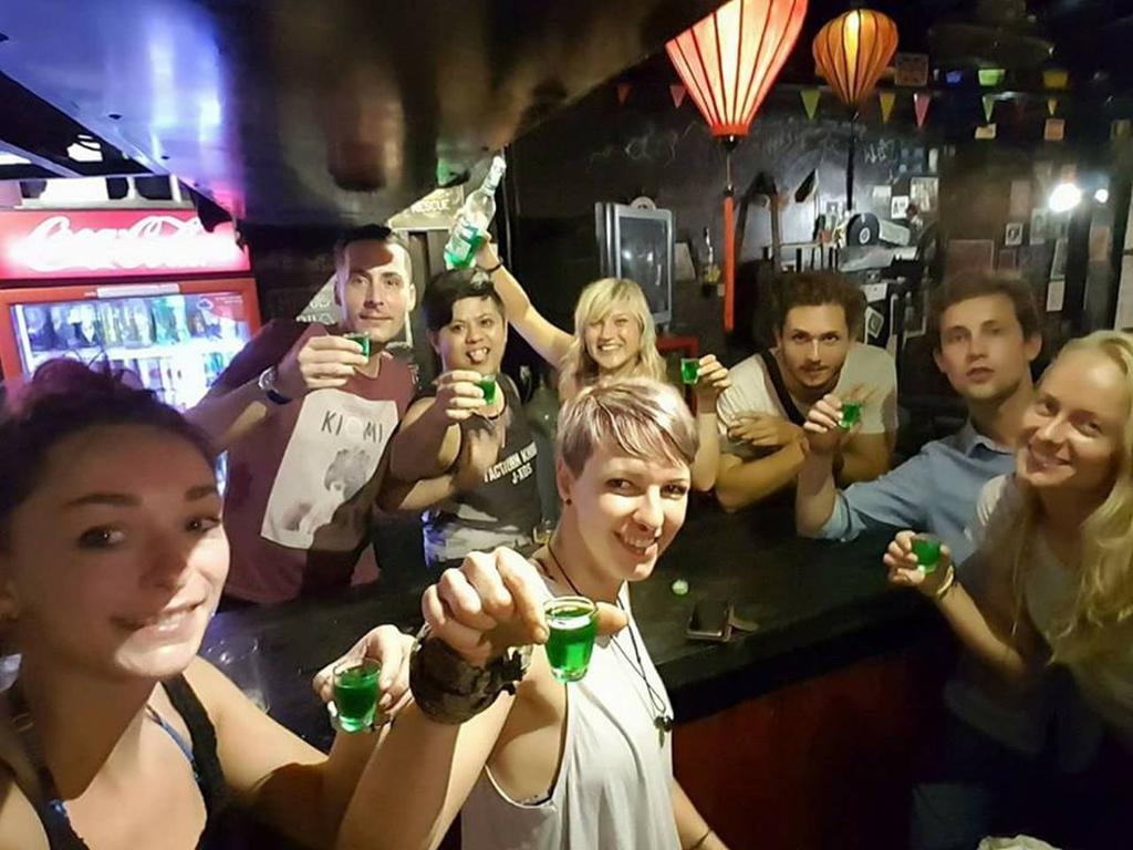 Halong Bay View Hostel Ха Лонг Екстериор снимка