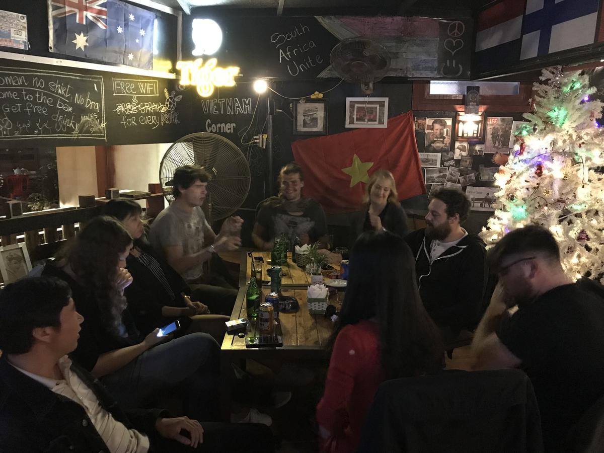 Halong Bay View Hostel Ха Лонг Екстериор снимка